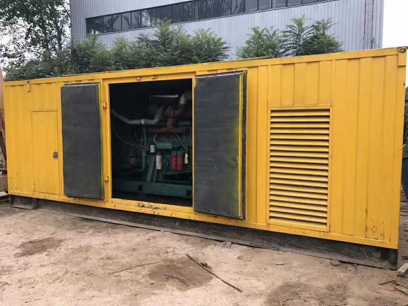 苏尼特左柴油发电机组滤清器内充满机油但压力不足如何进行故障排查？