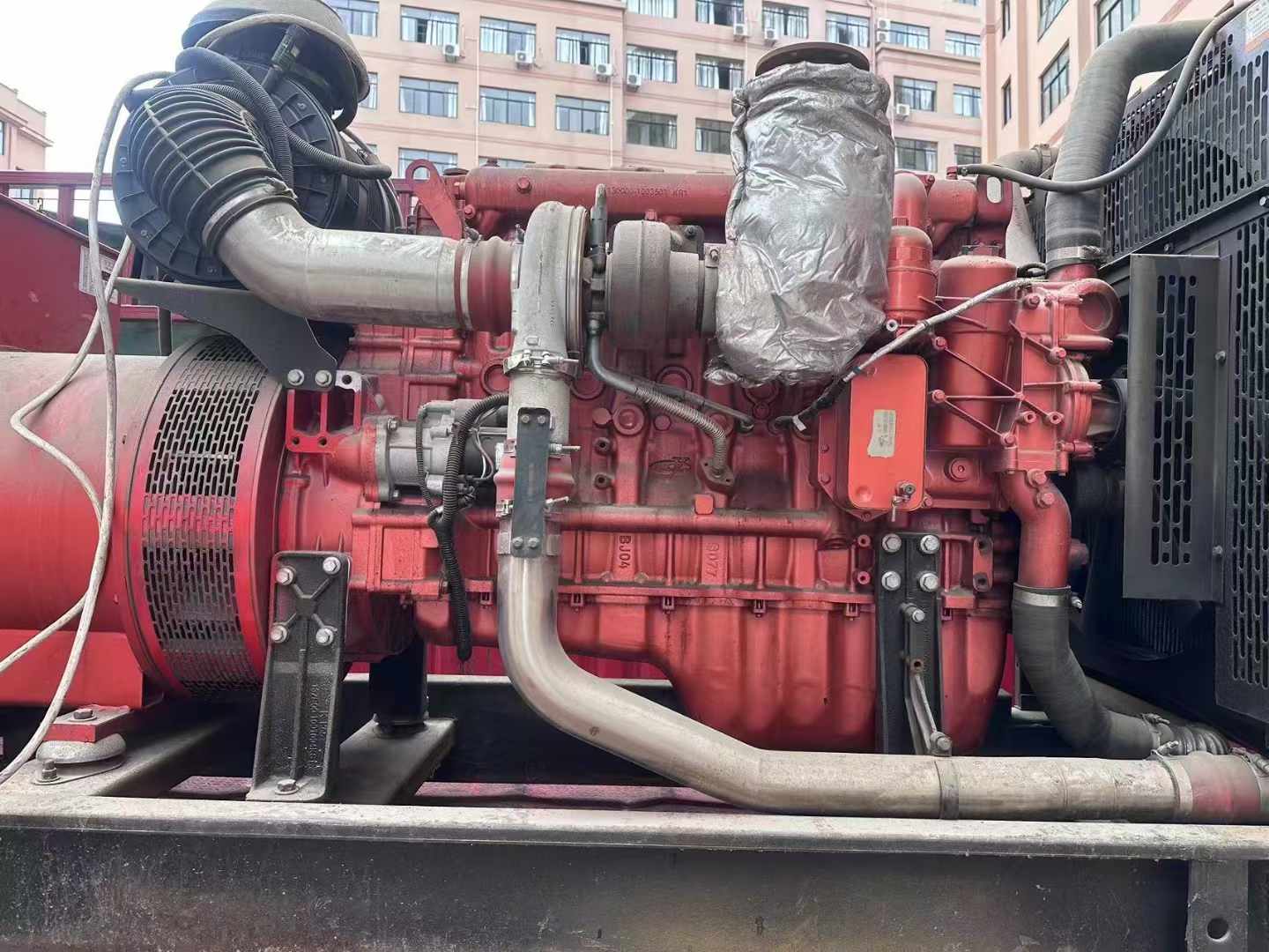 苏尼特左如何选择适合 600kW 柴油发电机组的过载保护器？